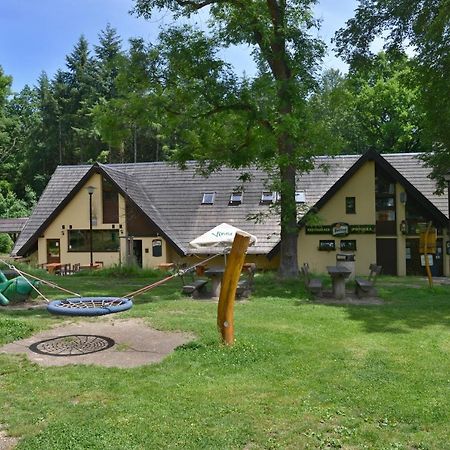 Penzion A Restaurace Pintovka ターボル エクステリア 写真